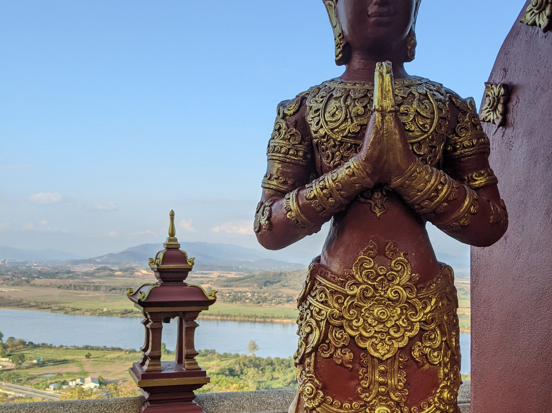 V.I.P. Travel and Service - Day Tours-清莱必去景点