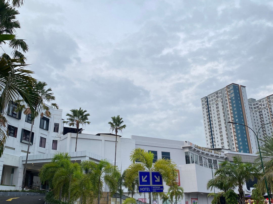 Sun Hotel Sidoarjo主图