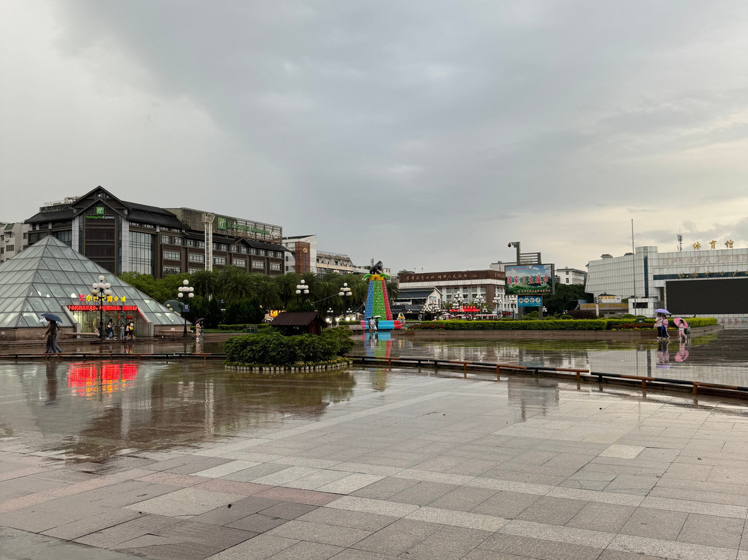 桂林市中心广场景点图片