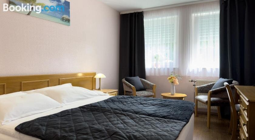 德瑞克酒店主图