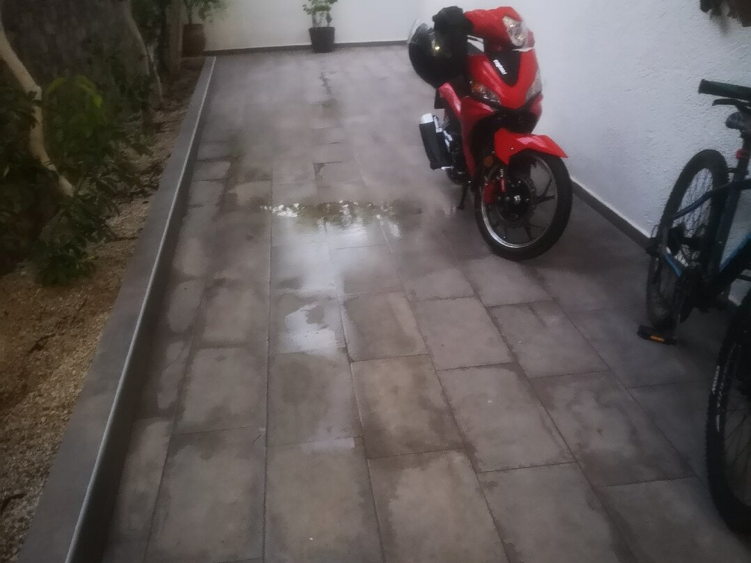 Delfini Beach Suites主图