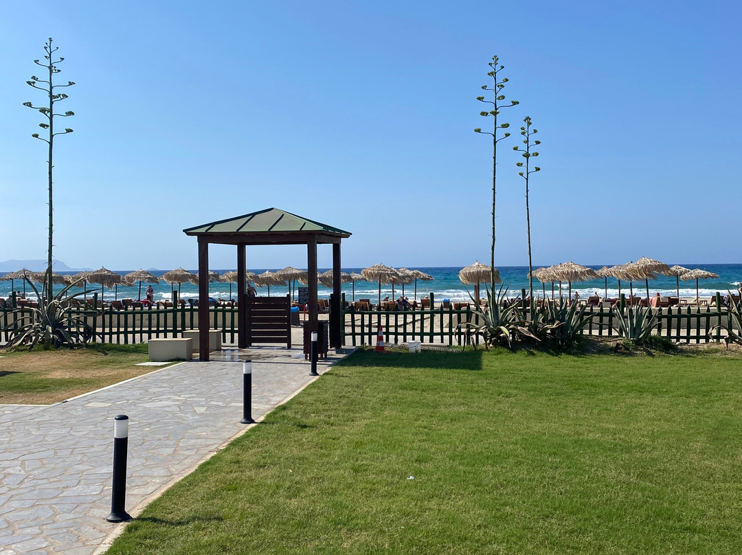 Bella Beach Hotel主图