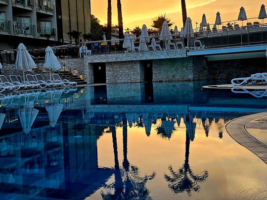 Novum Garden Side Hotel主图