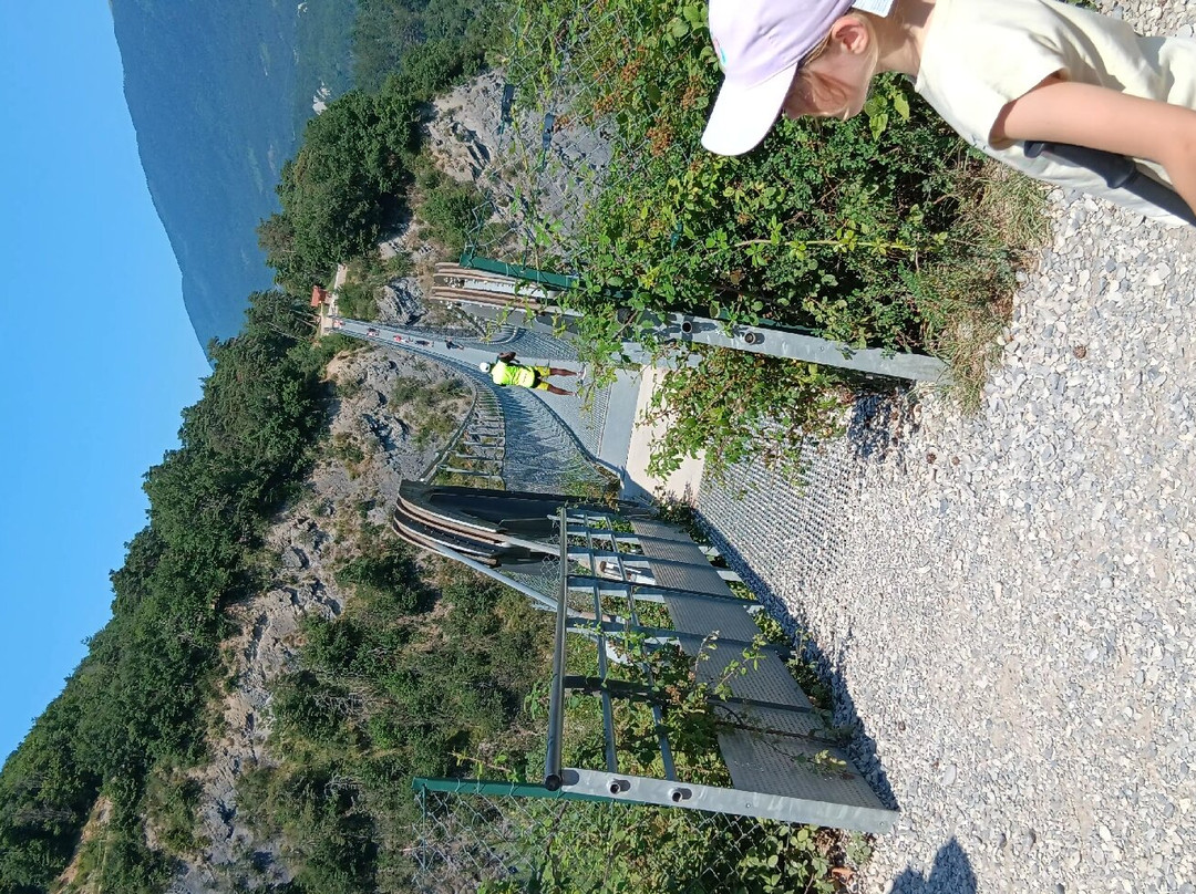 Passerelle de l’Ebron景点图片