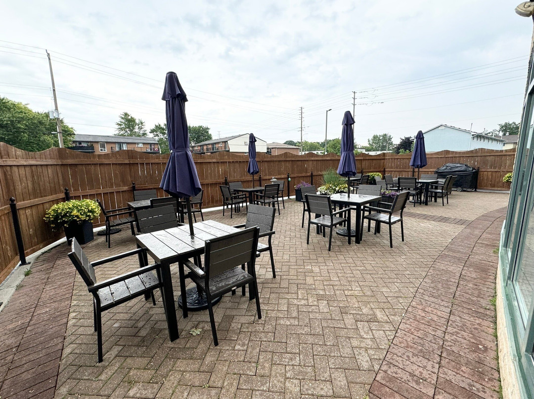 Holiday Inn Express & Suites Belleville By IHG主图