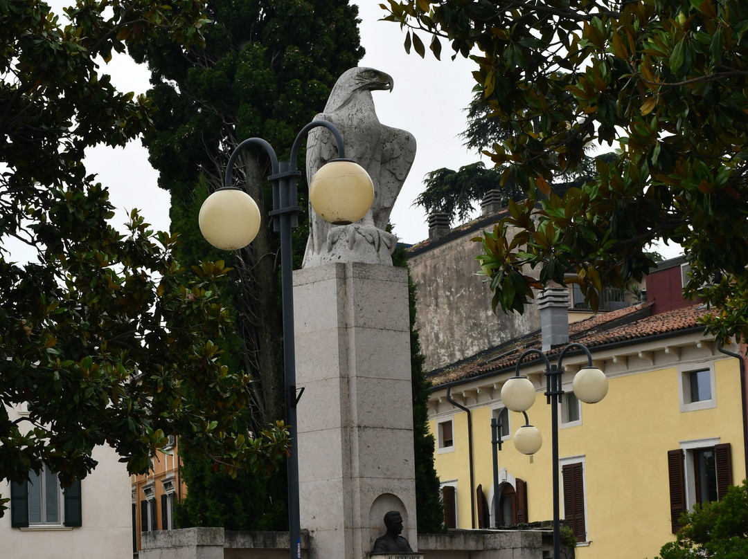 Lungolago Di Desenzano Del Garda-代森扎诺-德尔加达必去景点