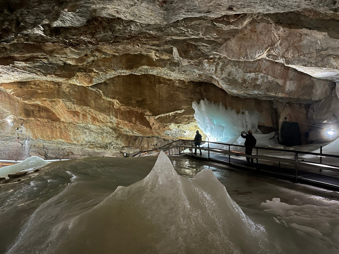 Dachstein Giant Ice Caves-上特劳恩必去景点