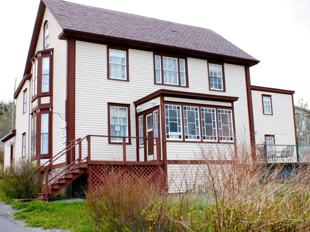 Bishop White Manor主图