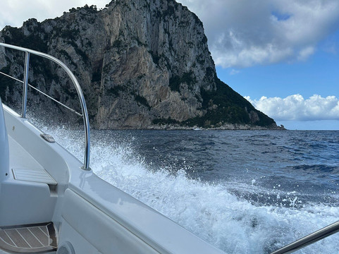 Limoncello Charters-索伦托必去景点