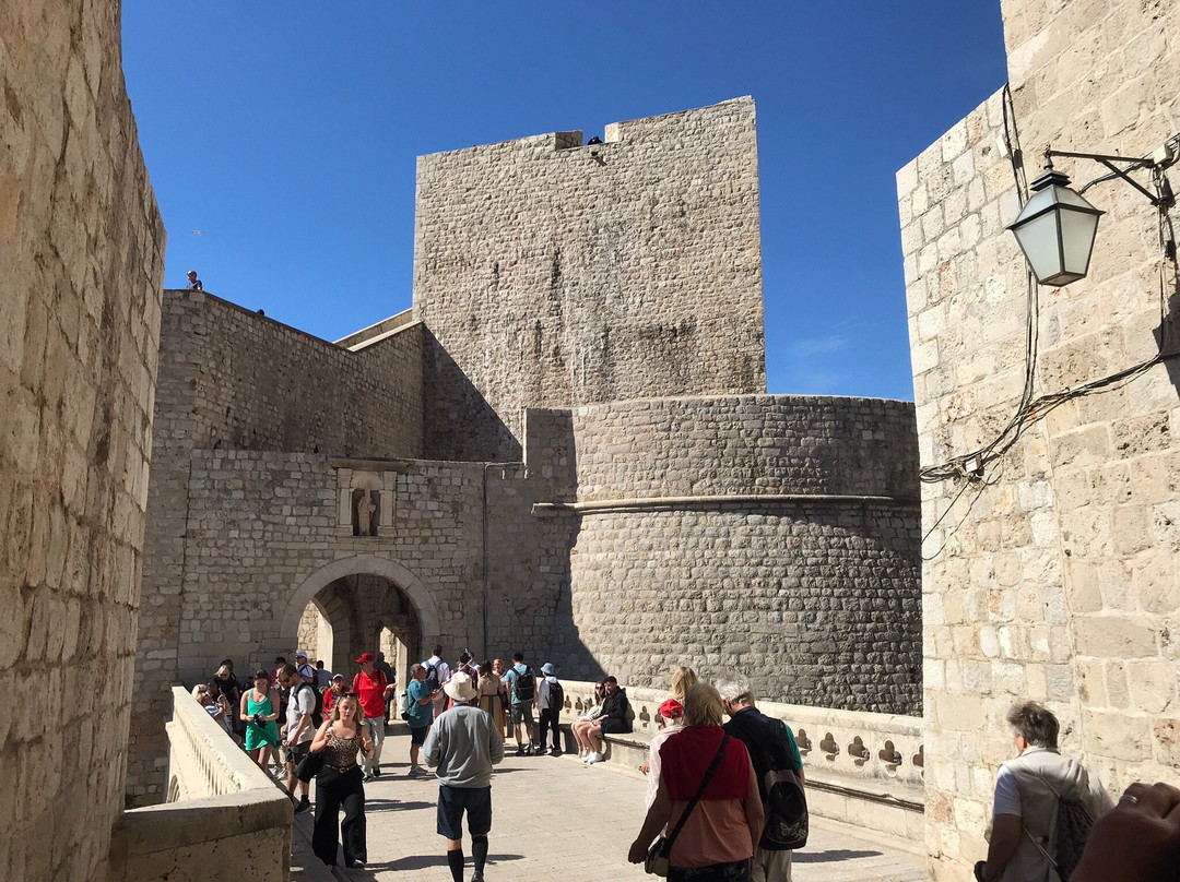 Ploče Gate-杜布罗夫尼克必去景点