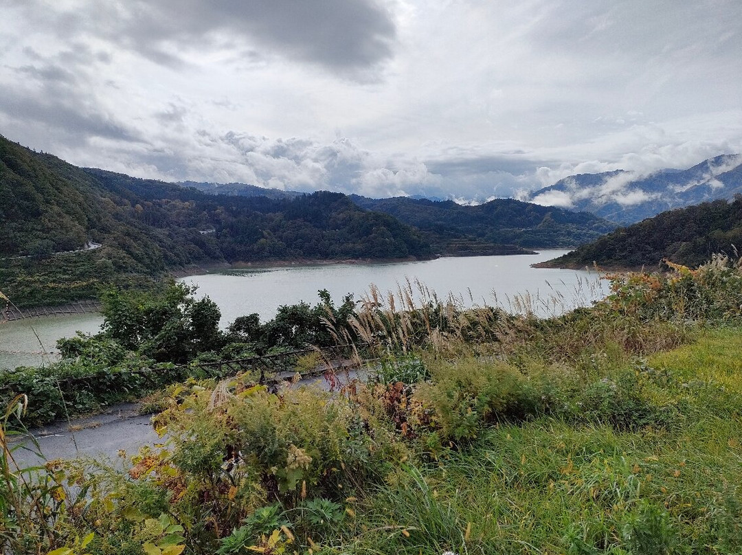 Gassan Lake景点图片