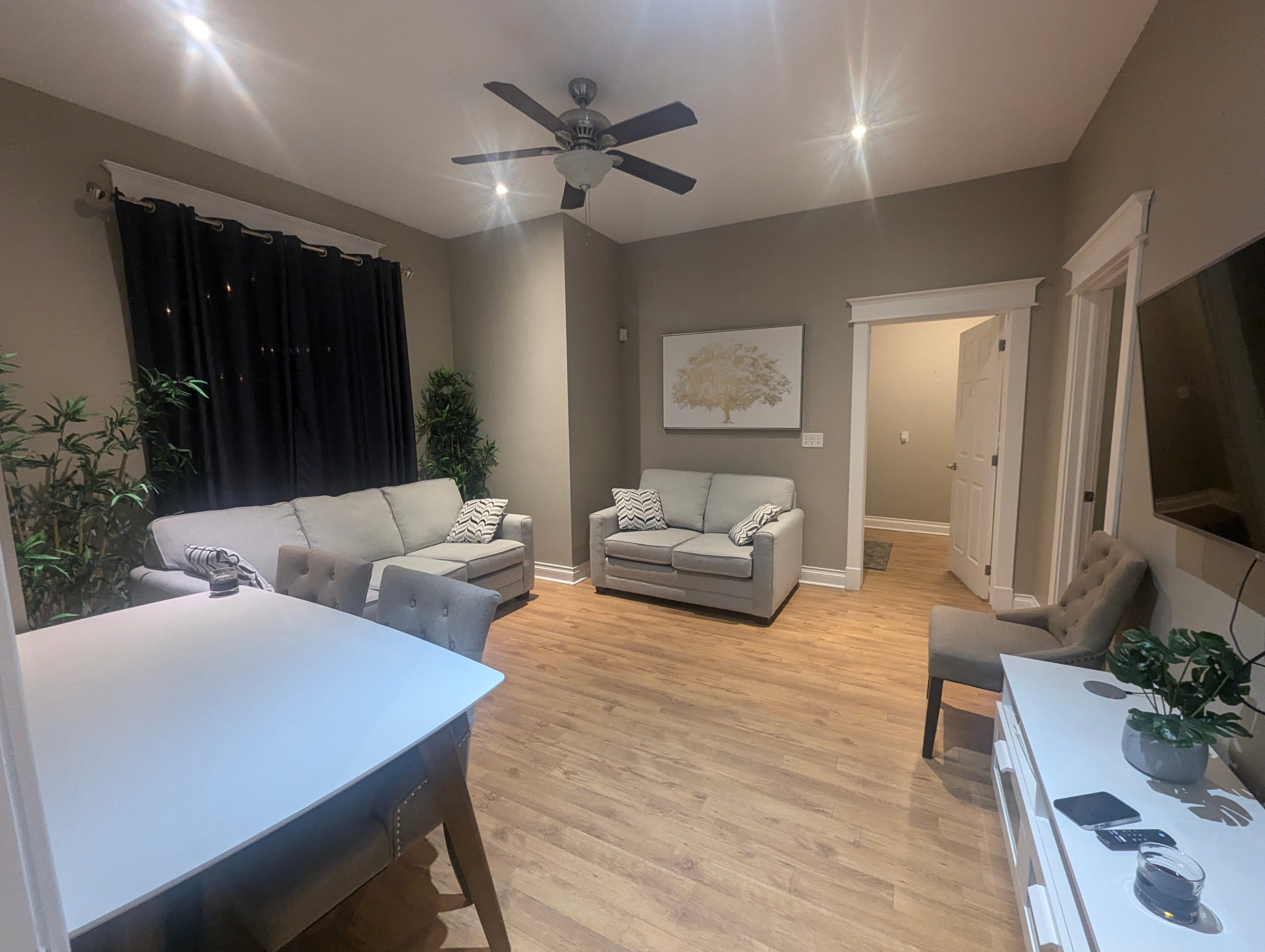 The Puddicombe House-客卧