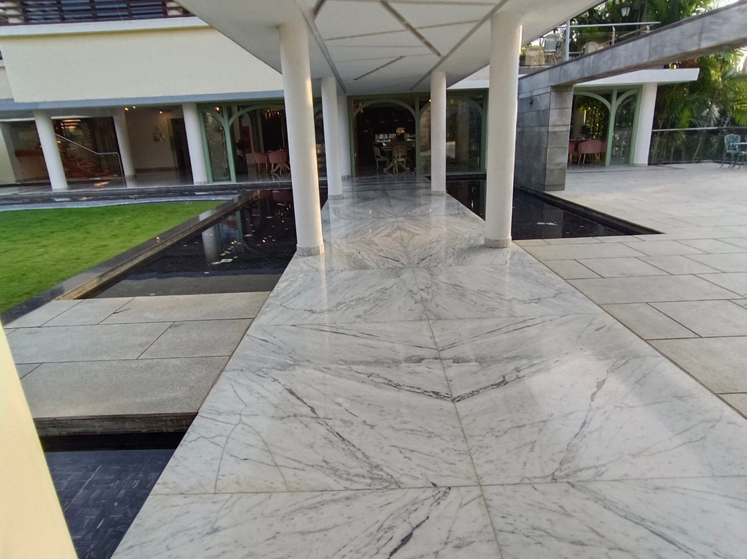 Nambiar Club Bellezea主图