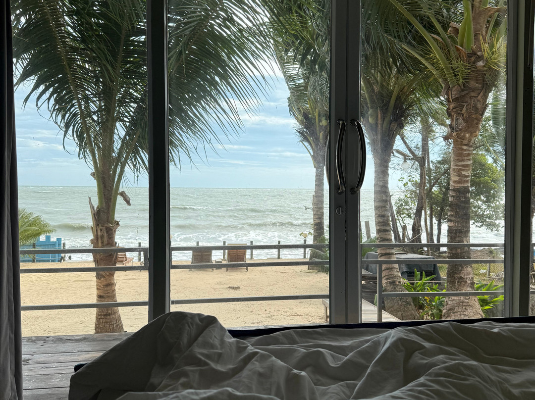 Naroth Beach Bungalow主图