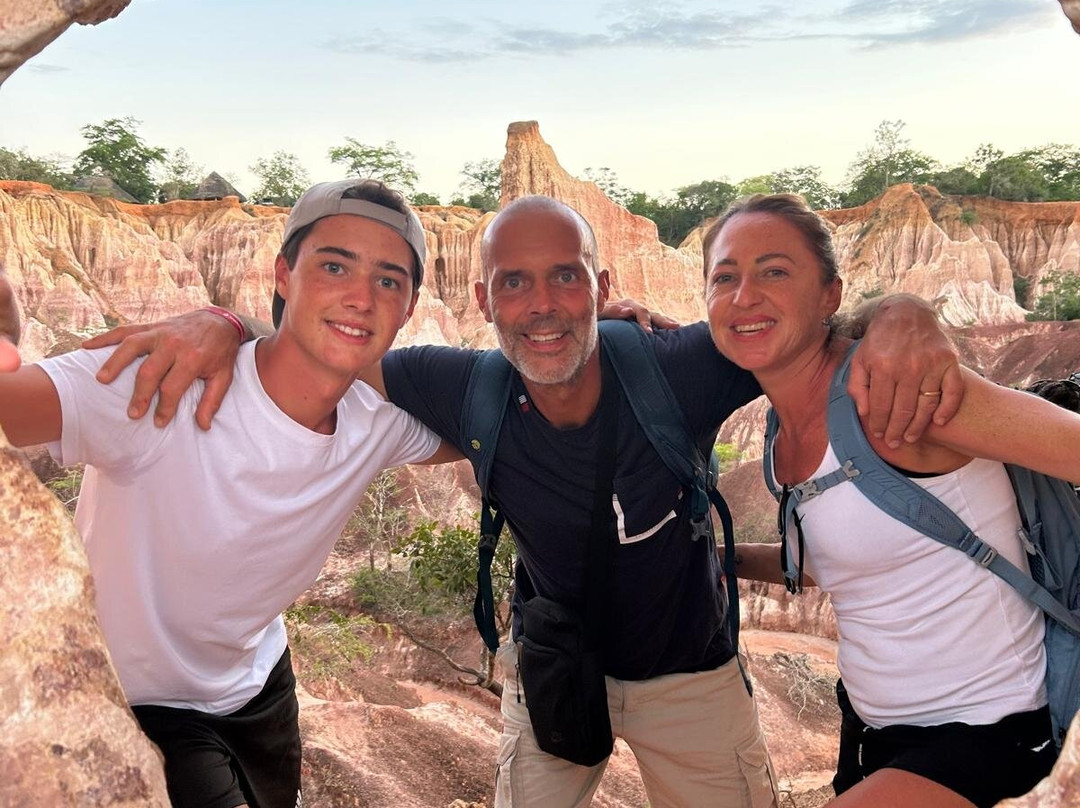 Thomas Tours & Safaris - Private Day Tours-瓦塔木必去景点