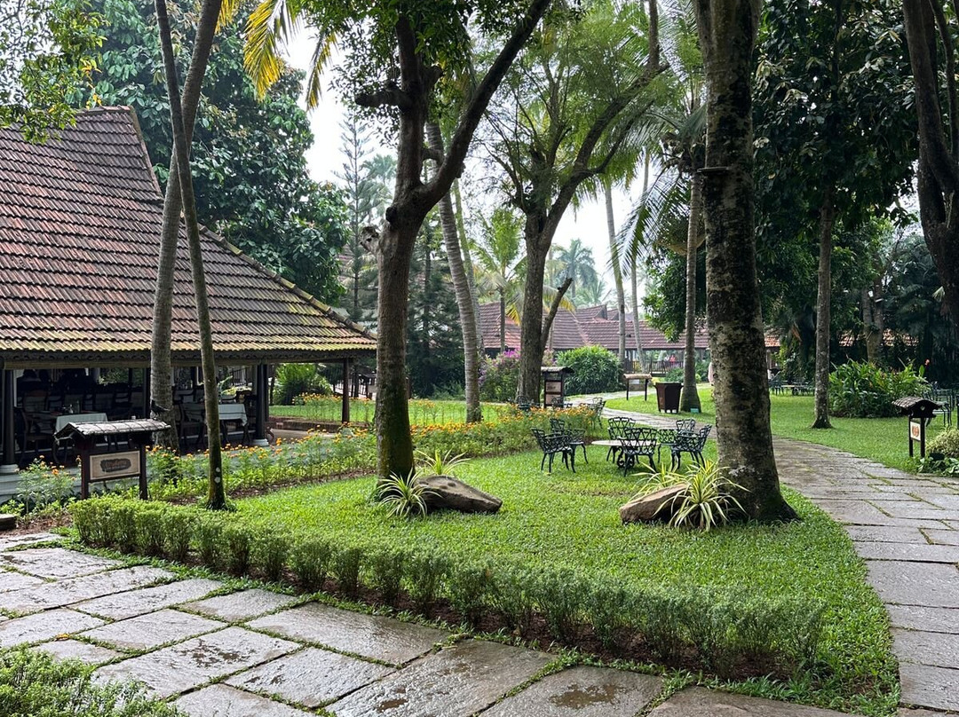 库马拉孔湖畔度假村主图