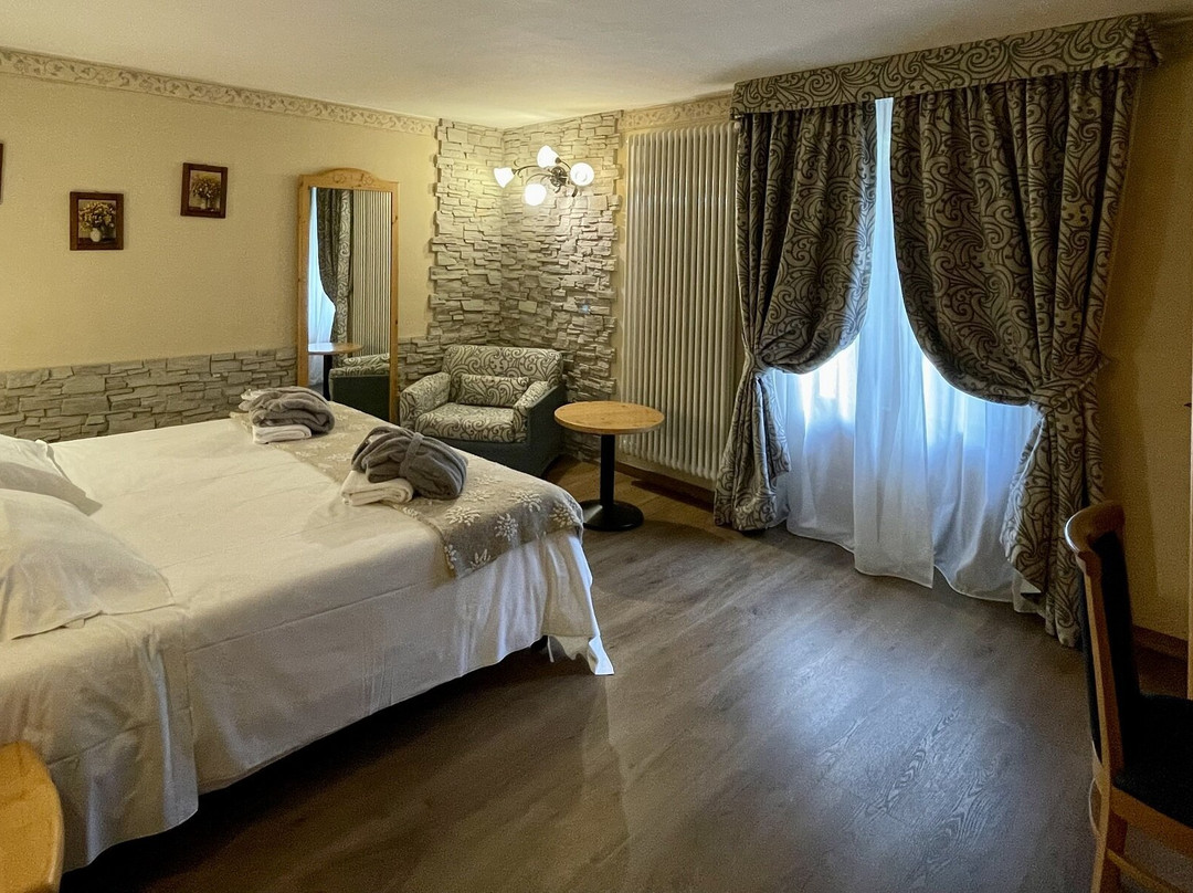 Hotel Edelweiss主图