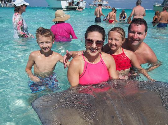 Acquarius Sea Tours-七哩滩必去景点