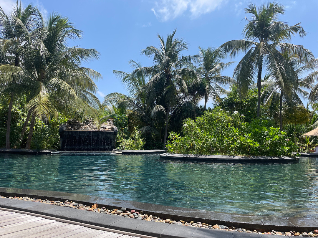 伊露海滩温泉度假村主图