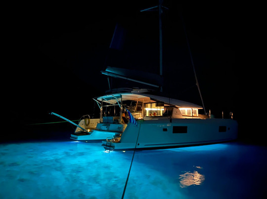 Catamaran Escapes-莱夫卡扎必去景点