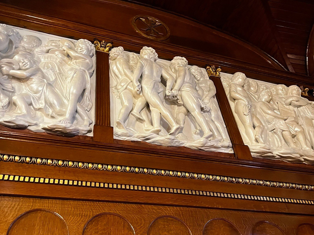 St. Luke's United Methodist Church-迪比克必去景点