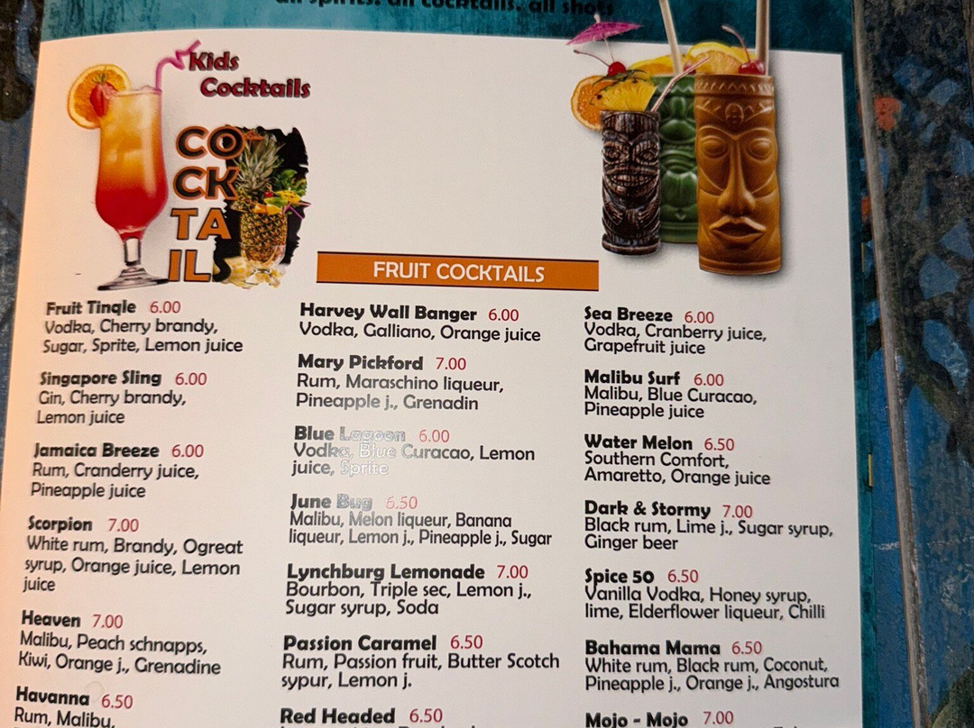 Red Tail Cocktail Bar-卡拉马其必去景点