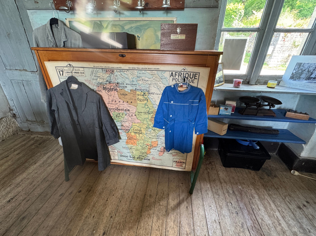 Ancienne École-Musée-Chaudenay-le-Chateau必去景点