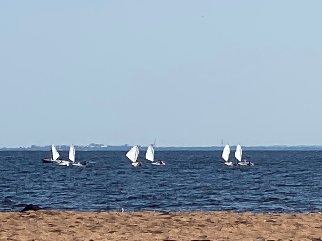 Golden Beach景点图片
