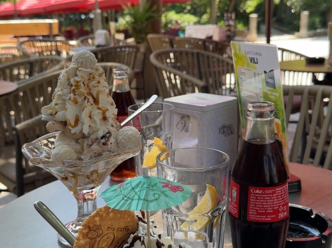 Eis Caffe "Vili"