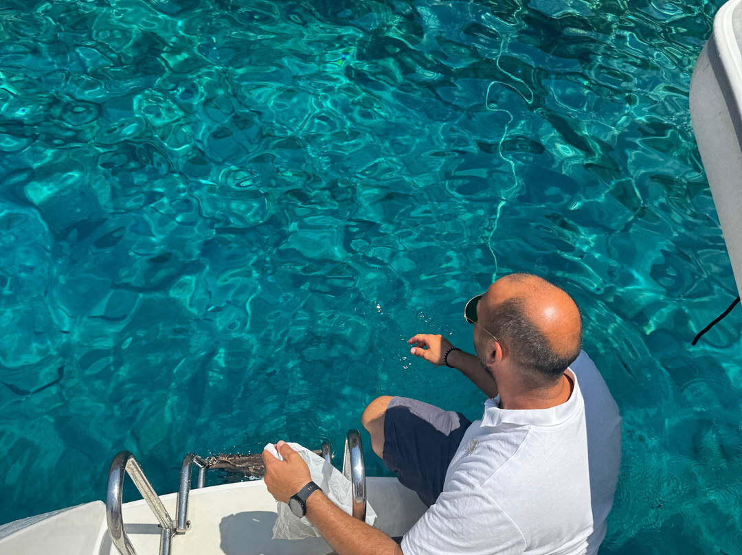 Vista Yachting Santorini-圣托里尼必去景点