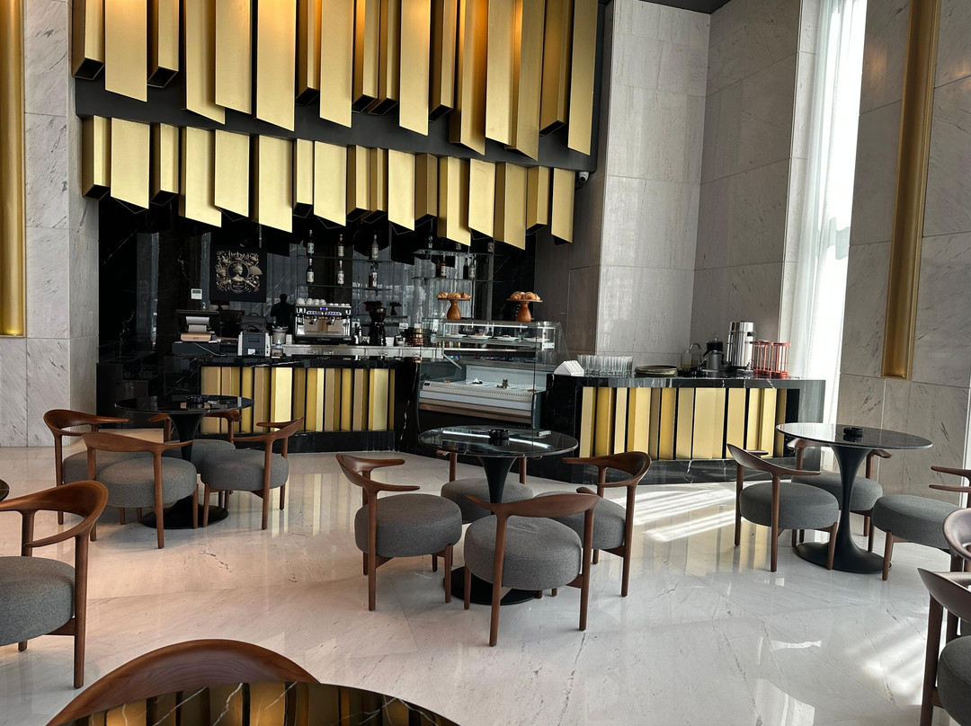 Royal Semiramis Hotel