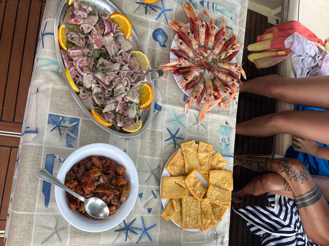 Barca crystal-兰佩杜萨必去景点