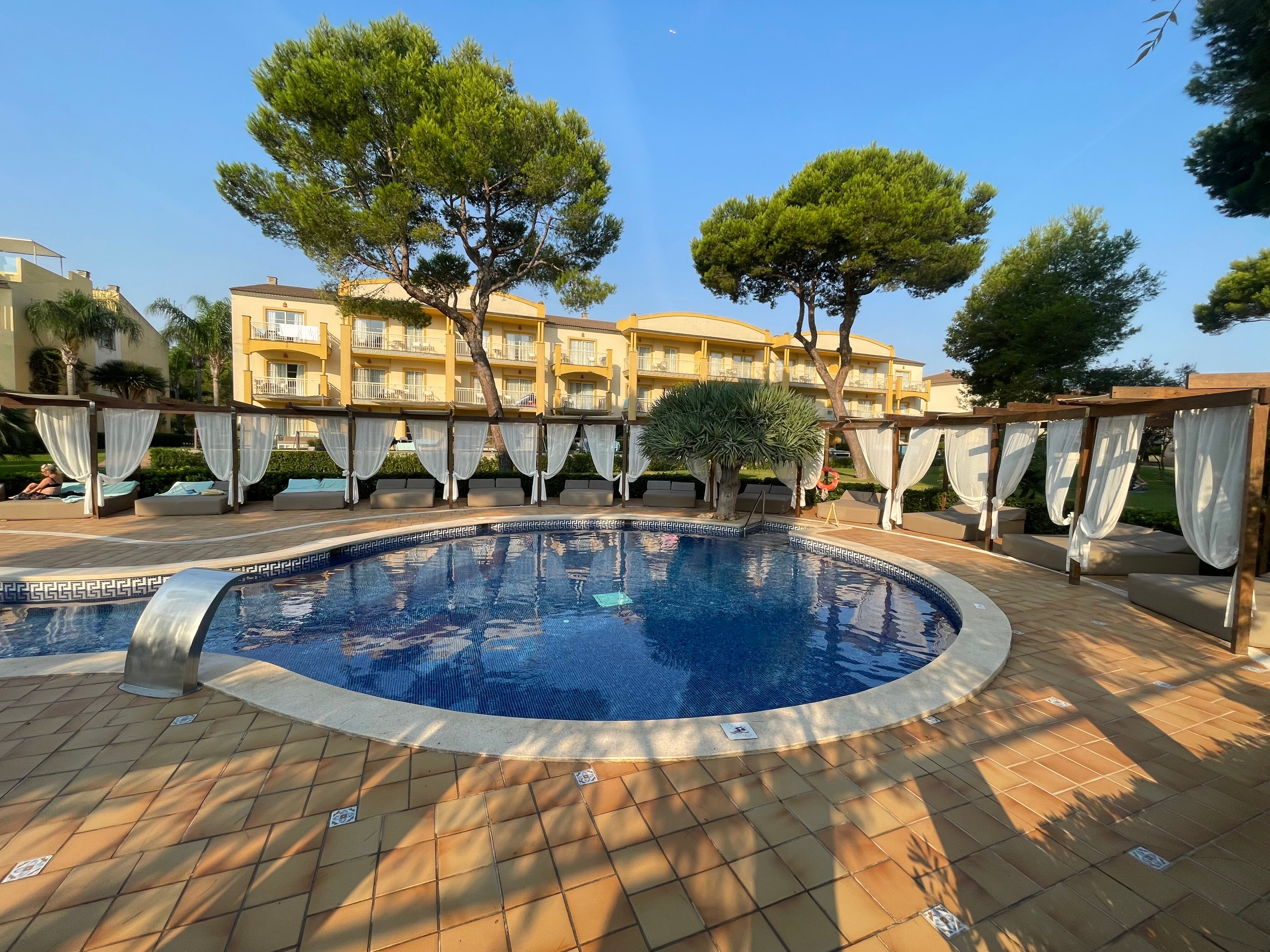 Zafiro Mallorca-泳池