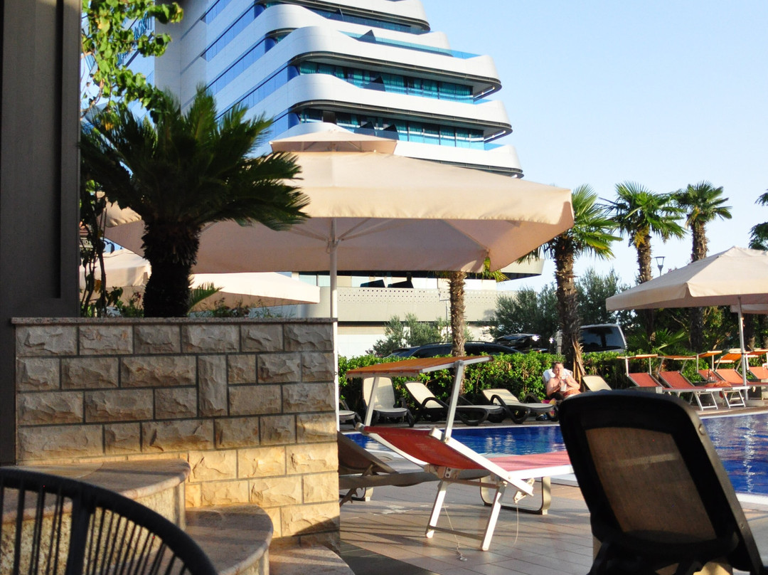 米拉梅尔酒店主图