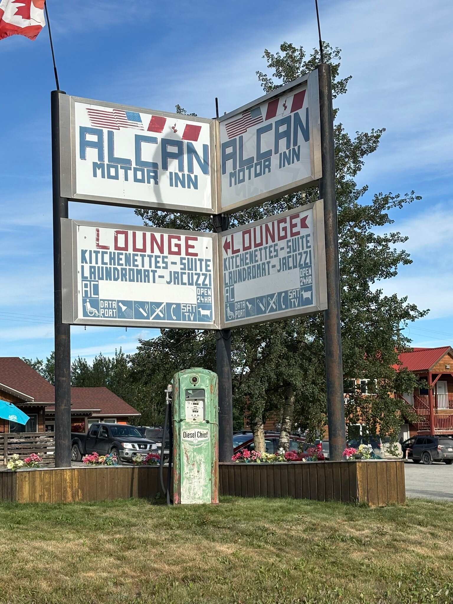 Alcan Motor Inn-官方