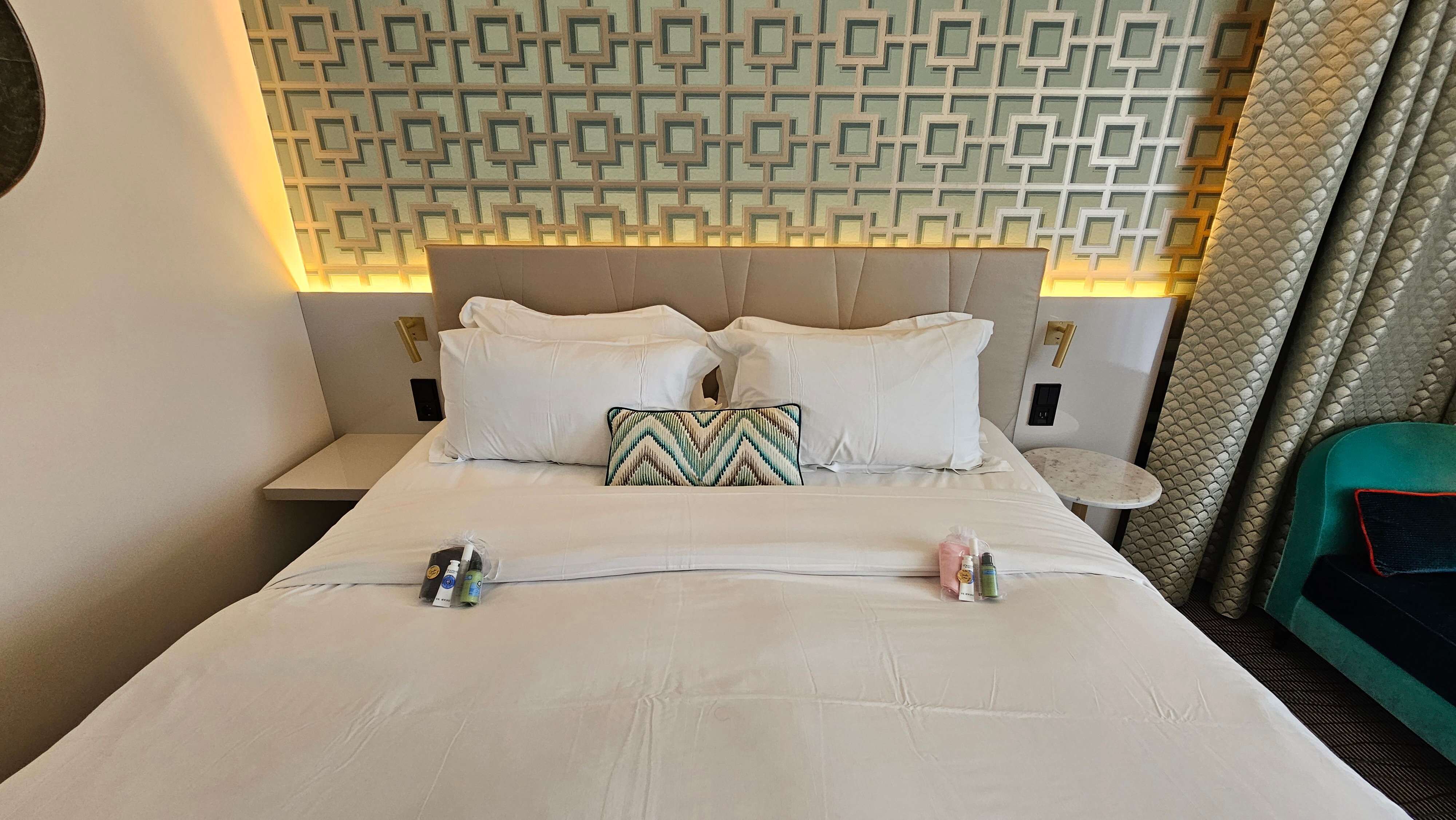 美居布雷根茨城市酒店-客卧