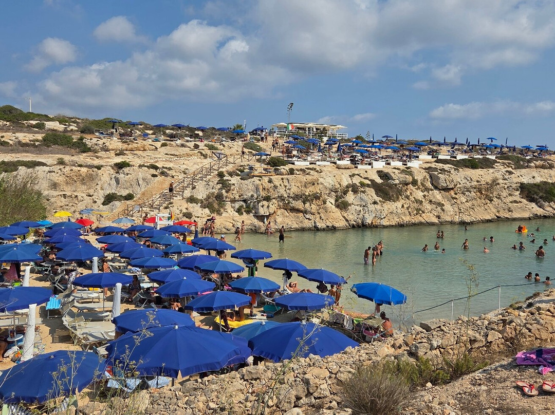Spiaggia Di Cala Madonna-兰佩杜萨必去景点