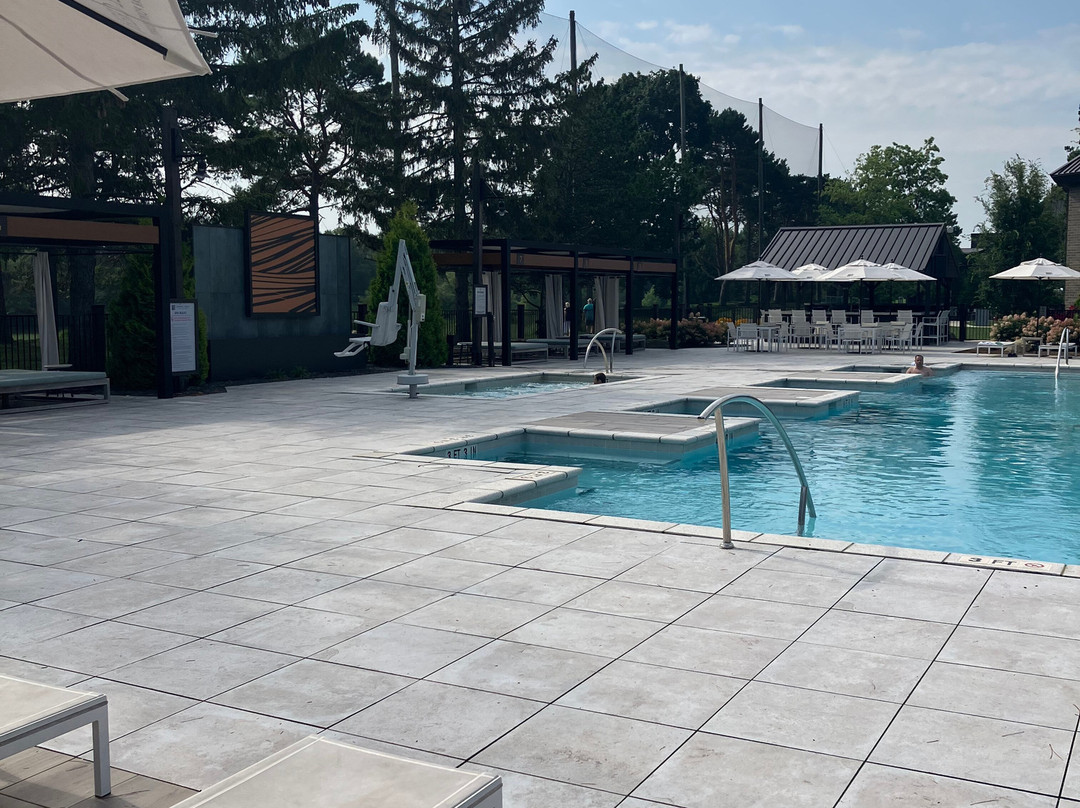 锯木厂溪度假村主图