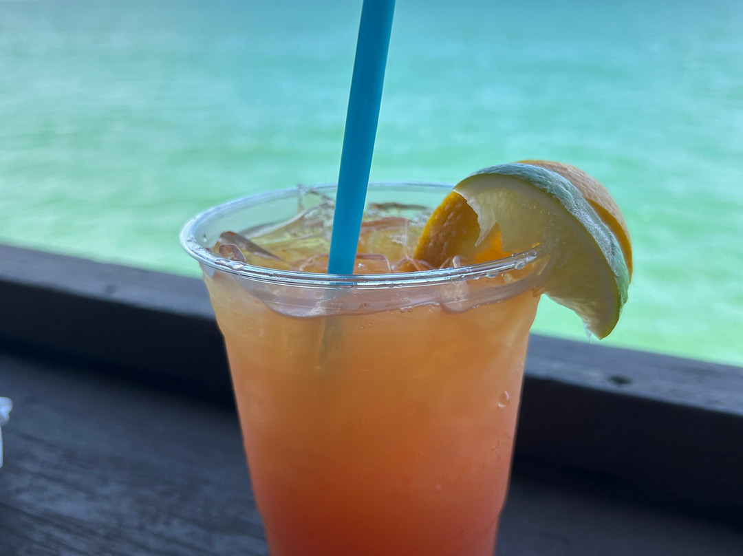 Rikki Tiki Tavern-可可海滩必去景点