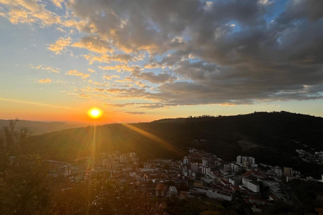 Bonde Das Águas-阿瓜斯迪林多亚必去景点