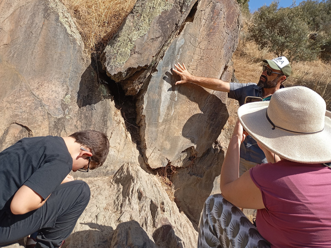 Ambieduca- CÔA & DOURO Caminhadas, Passeios 4x4 E Arte Rupestre-Figueira de Castelo Rodrigo必去景点