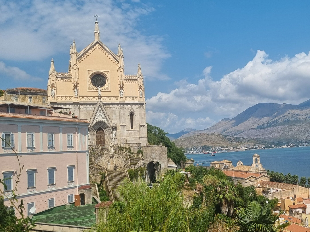 Tempio di San Francesco-加埃塔必去景点