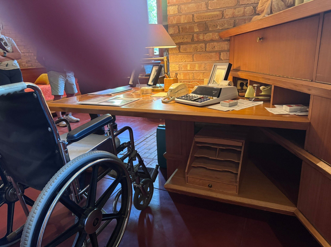 Frank Lloyd Wright's Laurent House-罗克福德必去景点