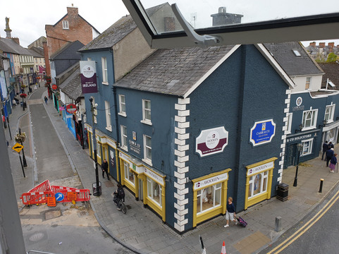 皇后夜总会酒店主图