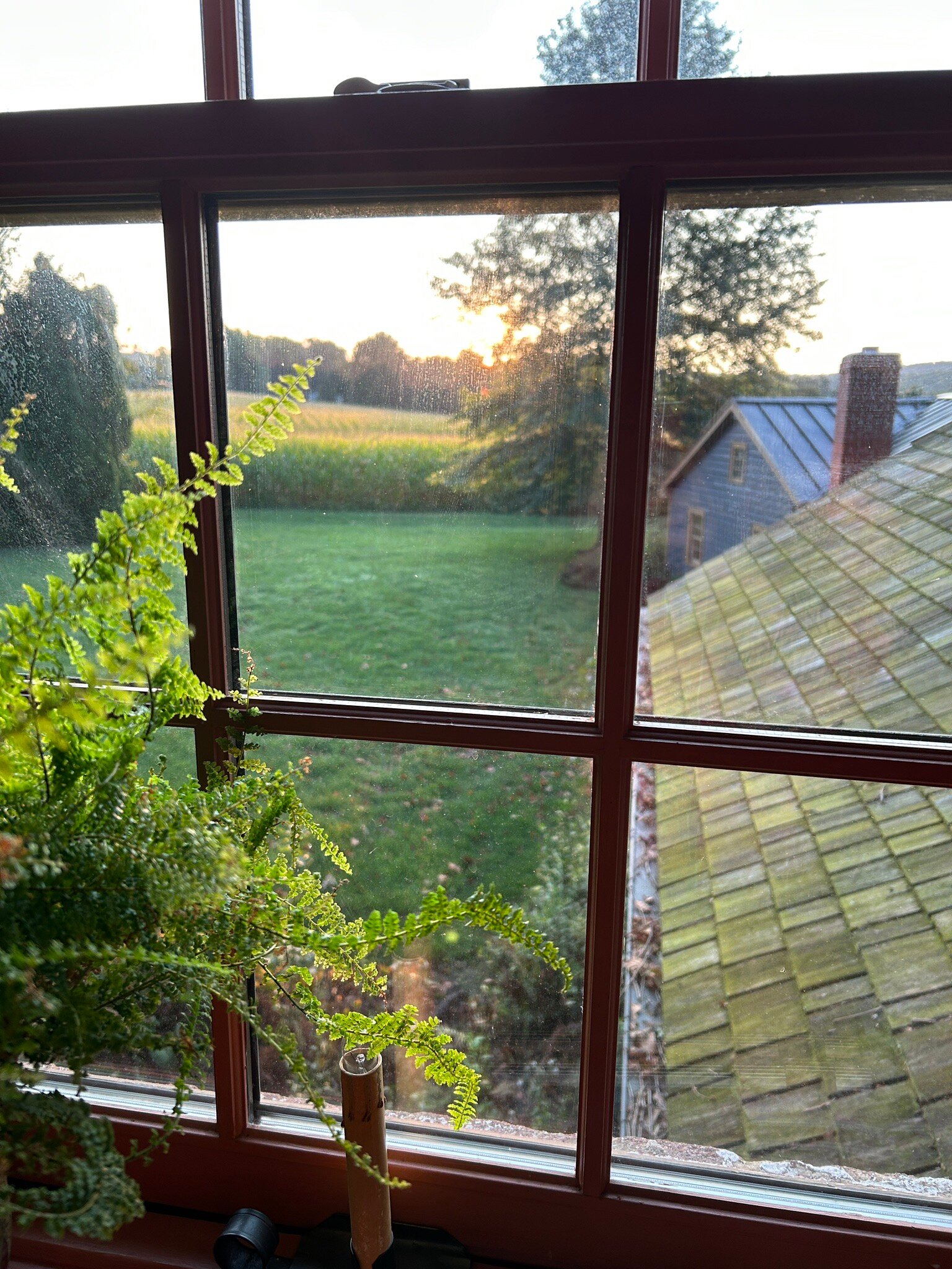 Brownstone Colonial Inn-官方