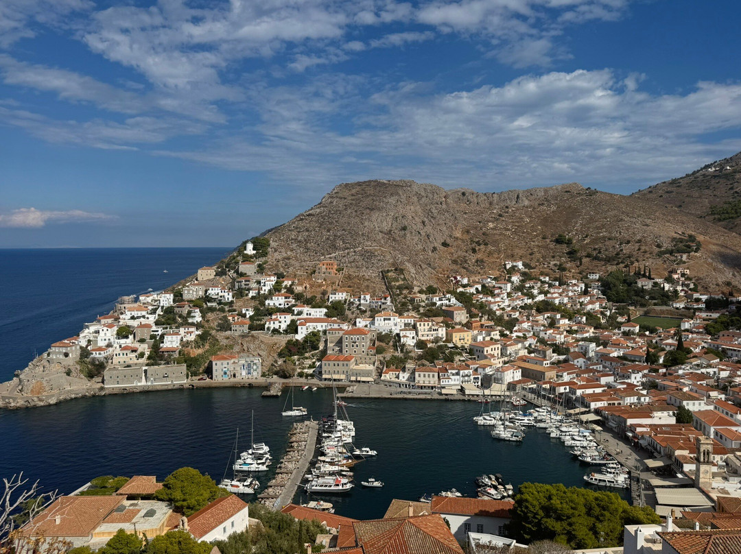 Leonard Cohen Memorial-Hydra Town必去景点