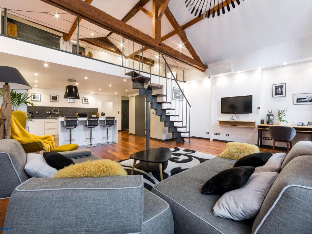 Les Suites Sainte Claire