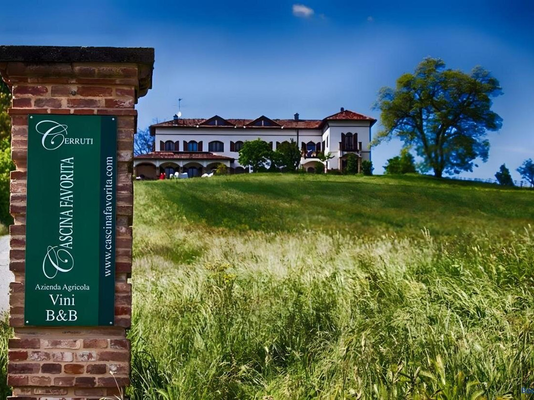 Serralunga di Crea酒店住宿-Cascina Favorita