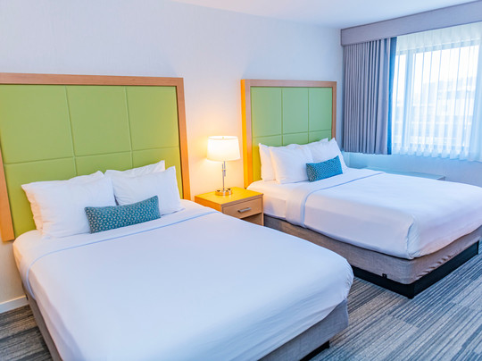 朗伍德疗养酒店主图