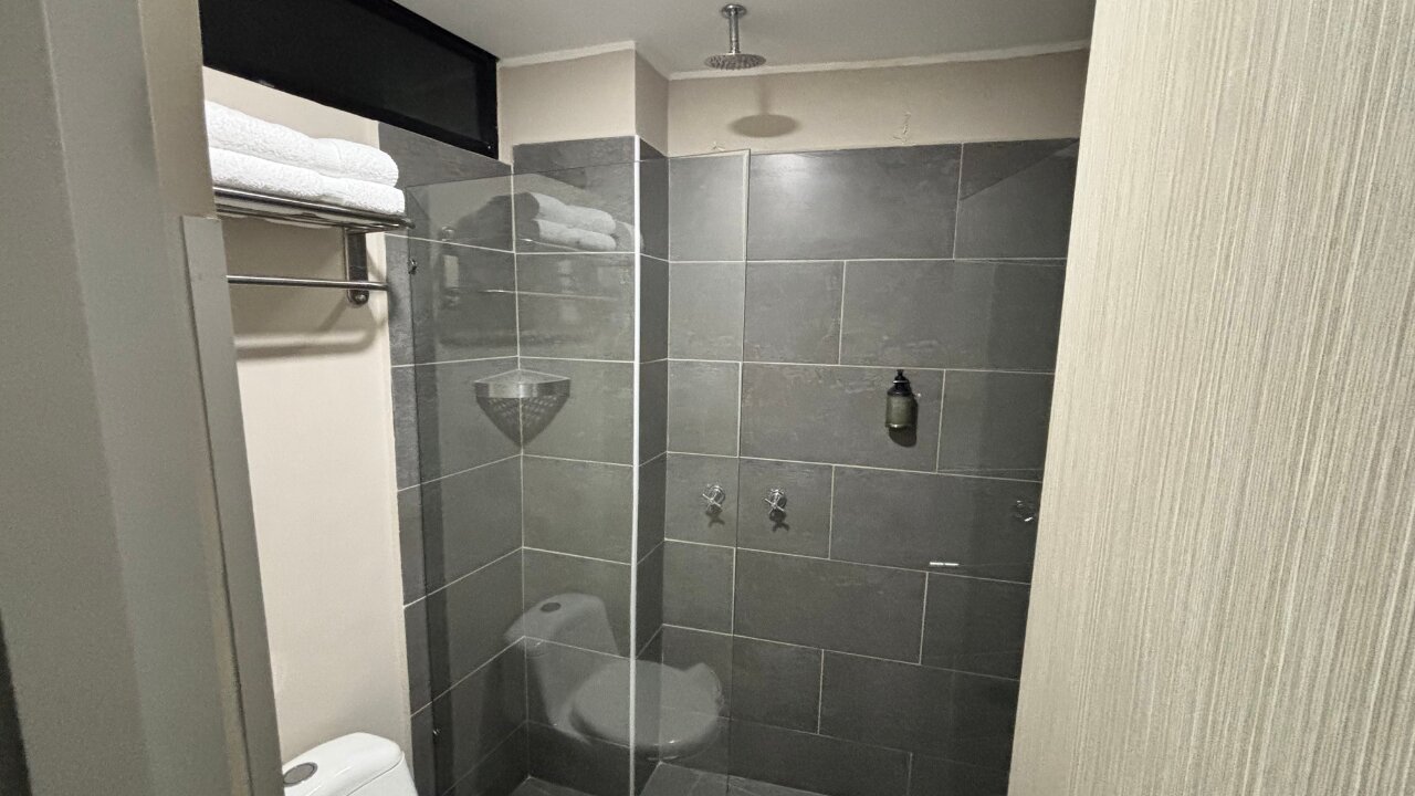 Eco Star Hotel-浴室